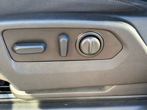 Used 2023 Chevrolet Silverado 2500 LT w/ Midnight Edition image 13