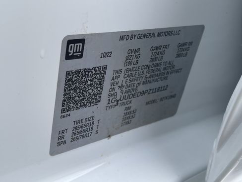 Used 2023 GMC Sierra 1500 SLT w/ SLT Convenience Package image 31