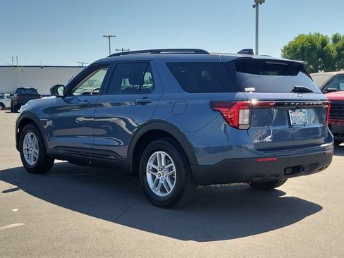 Used 2026 Ford Explorer Active RWD image 2