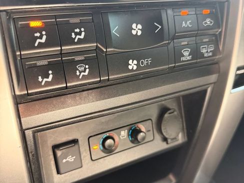 Used 2021 Toyota 4Runner Limited RWD image 31