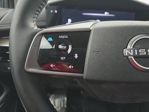 Used 2025 Nissan Murano SL AWD/4WD image 14
