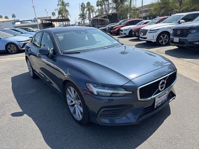 Used 2020 Volvo S60 T5 Momentum