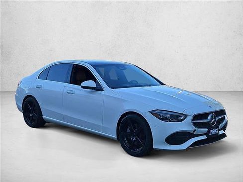 Used 2022 Mercedes-Benz C 300 4MATIC Sedan image 3