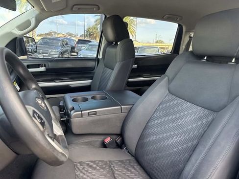 Used 2018 Toyota Tundra SR5 image 17