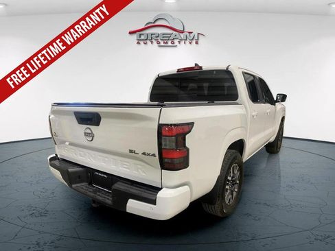 Used 2024 Nissan Frontier SL w/ Technology Package AWD/4WD image 18
