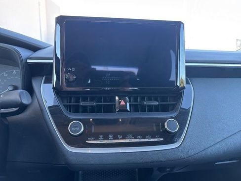 Used 2024 Toyota Corolla LE image 10