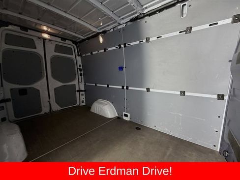 Used 2025 Mercedes-Benz Sprinter 2500 image 23