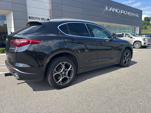 Used 2018 Alfa Romeo Stelvio Ti AWD/4WD image 6