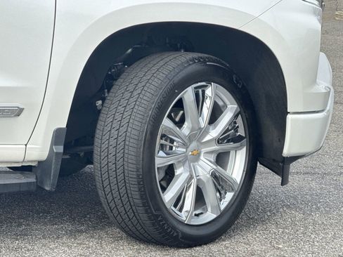 Used 2024 Chevrolet Silverado 1500 High Country w/ High Country Premium Package image 20