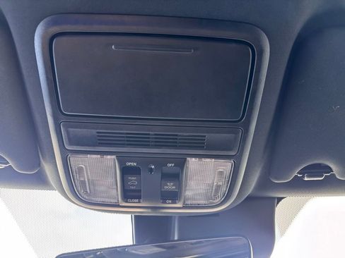 Used 2022 Honda Pilot TrailSport image 23