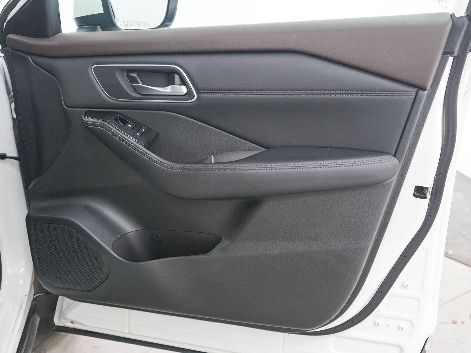 Used 2021 Nissan Rogue SV w/ Premium Package AWD/4WD image 11