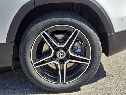 New 2026 Mercedes-Benz GLB 250 image 32