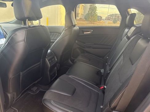 Used 2023 Ford Edge ST image 11