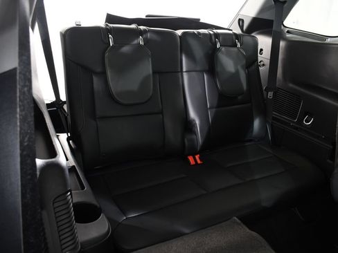 Used 2024 Ford Explorer XLT w/ Equipment Group 202A AWD/4WD image 20