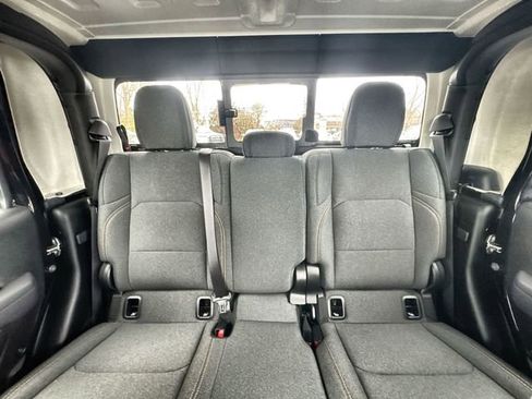 Used 2025 Jeep Gladiator Willys image 30