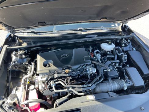 Used 2025 Toyota Camry LE image 31