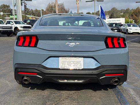 Used 2024 Ford Mustang Coupe RWD image 12