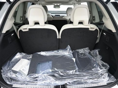 New 2026 Volvo XC90 B6 Ultra w/ Protection Package AWD/4WD image 19
