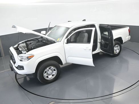 Used 2022 Toyota Tacoma SR image 59