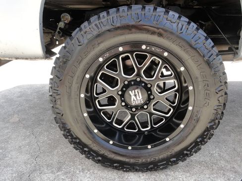Used 2011 Ford F250 Lariat w/ Lariat Interior Pkg AWD/4WD image 29