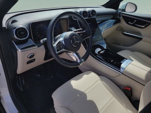 Certified 2025 Mercedes-Benz GLC 300 image 19