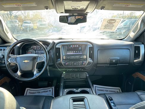 Used 2018 Chevrolet Silverado 3500 High Country w/ Duramax Plus Package image 10