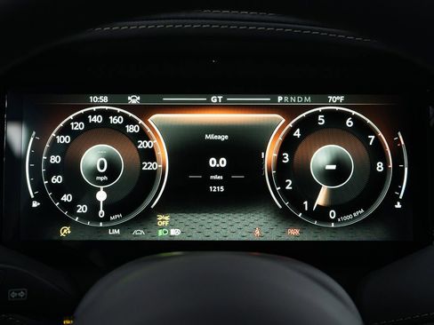 Used 2026 Aston Martin DB12 Coupe RWD image 31