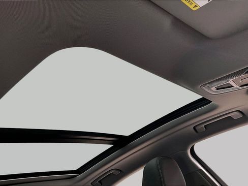 Used 2025 Audi Q5 Premium Plus w/ Premium Plus image 27