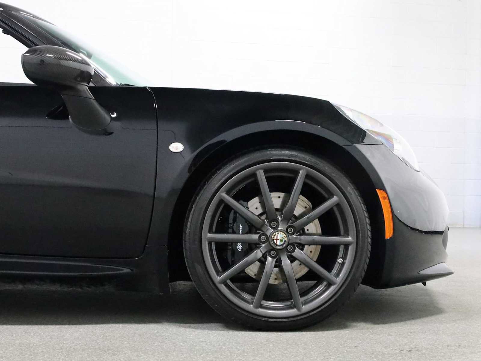 Used 2016 Alfa Romeo 4C Spider RWD image 11