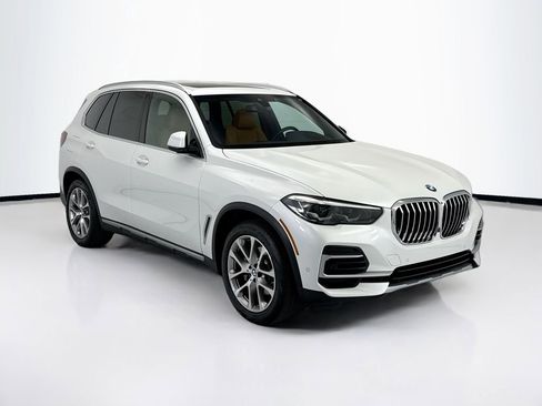 Used 2023 BMW X5 xDrive40i w/ Premium Package AWD/4WD image 3
