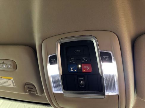 Used 2022 RAM 2500 Laramie AWD/4WD image 21
