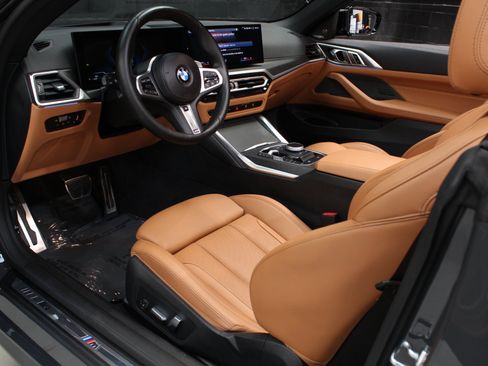 Used 2024 BMW M440i Convertible w/ Premium Package RWD image 40