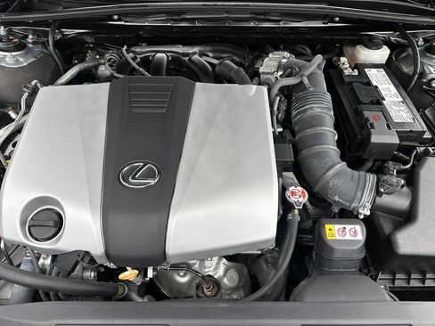 Used 2022 Lexus ES 350 Ultra Luxury image 9