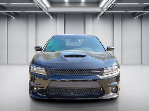 Used 2018 Dodge Charger R/T w/ Plus Group image 2