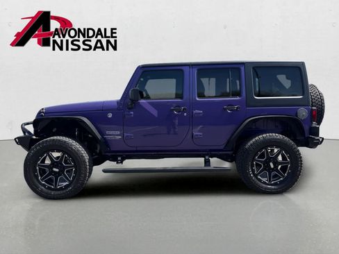 Used 2018 Jeep Wrangler Unlimited Sport S AWD/4WD image 3