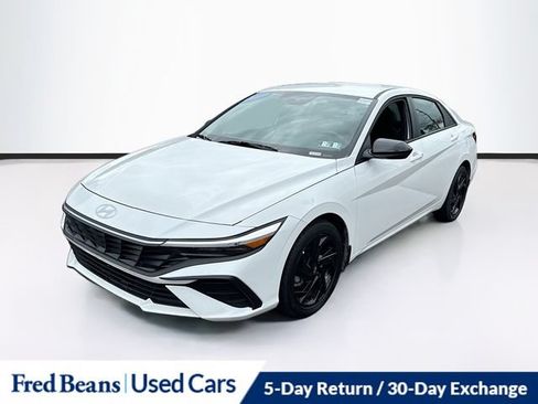 Certified 2026 Hyundai Elantra Sport FWD image 3