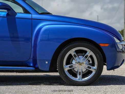 Used 2006 Chevrolet SSR w/ Preferred Equipment Group RWD image 71