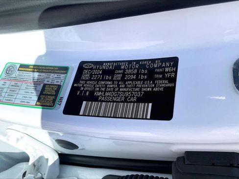 Used 2025 Hyundai Elantra Sport image 29