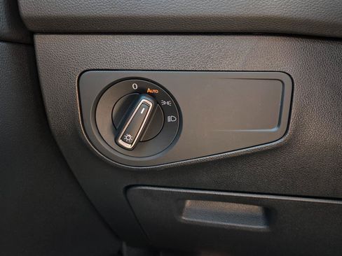 Certified 2023 Volkswagen Tiguan SE R-Line FWD image 16