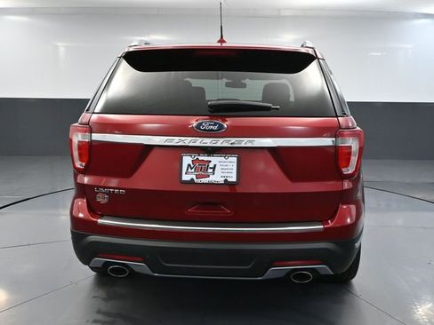 Used 2018 Ford Explorer Limited w/ Equipment Group 301A image 7