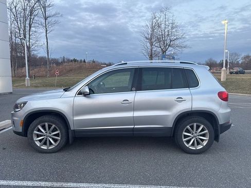 Used 2017 Volkswagen Tiguan Wolfsburg Edition image 5
