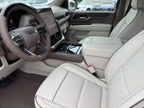 New 2026 GMC Yukon Denali w/ Advanced Technology Package AWD/4WD image 16
