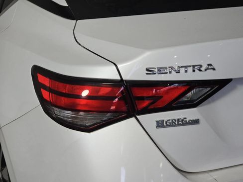 Certified 2020 Nissan Sentra SV w/ SV Premium Package FWD image 27