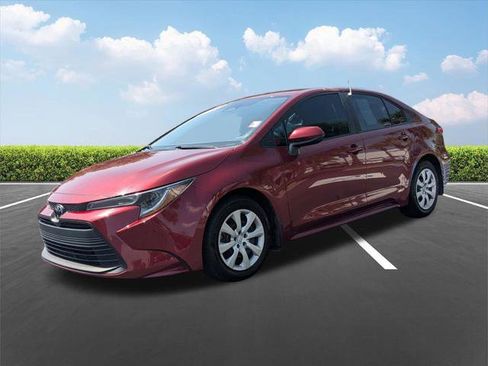 Certified 2025 Toyota Corolla LE FWD image 10