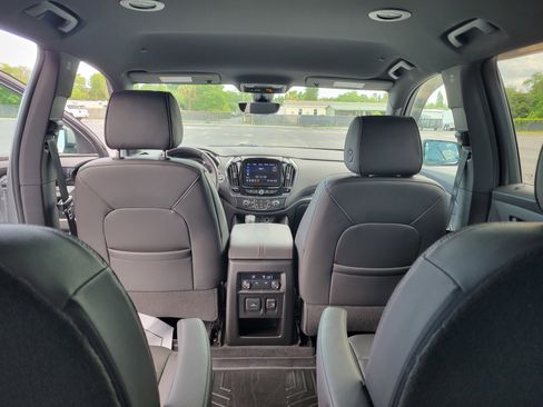 Certified 2023 Chevrolet Traverse RS w/ LPO, Cargo Package FWD image 13