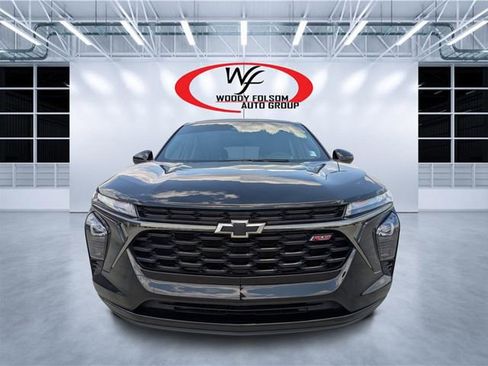 Used 2025 Chevrolet Trax RS w/ Sunroof Package FWD image 8
