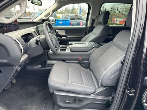 Certified 2025 Ford Expedition Active AWD/4WD image 12