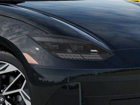 New 2025 Hyundai Ioniq 6 SEL image 9