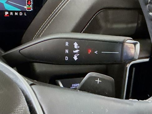 Used 2025 GMC Yukon XL Elevation image 10