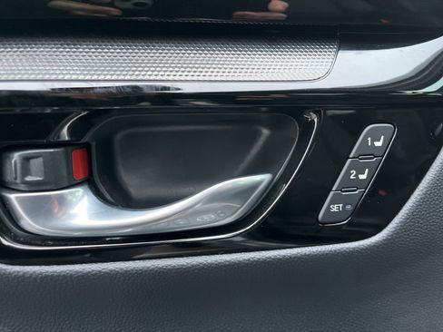 Certified 2025 Honda CR-V Sport Touring image 13